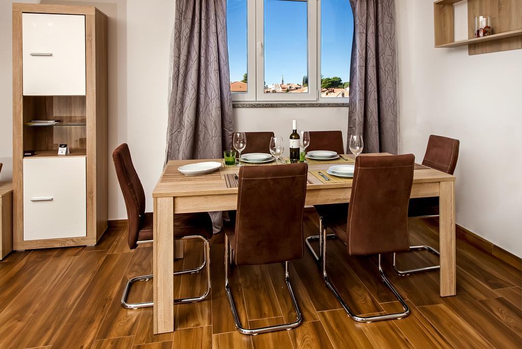 Apartment The Loft Ровин Екстериор снимка
